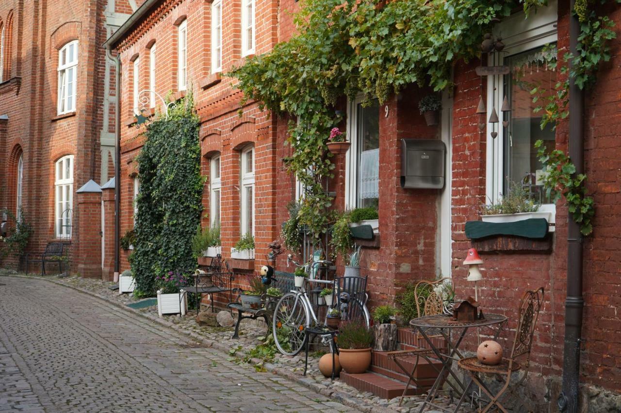 Ferienwohnungen Hafenblick Boizenburg Exteriör bild